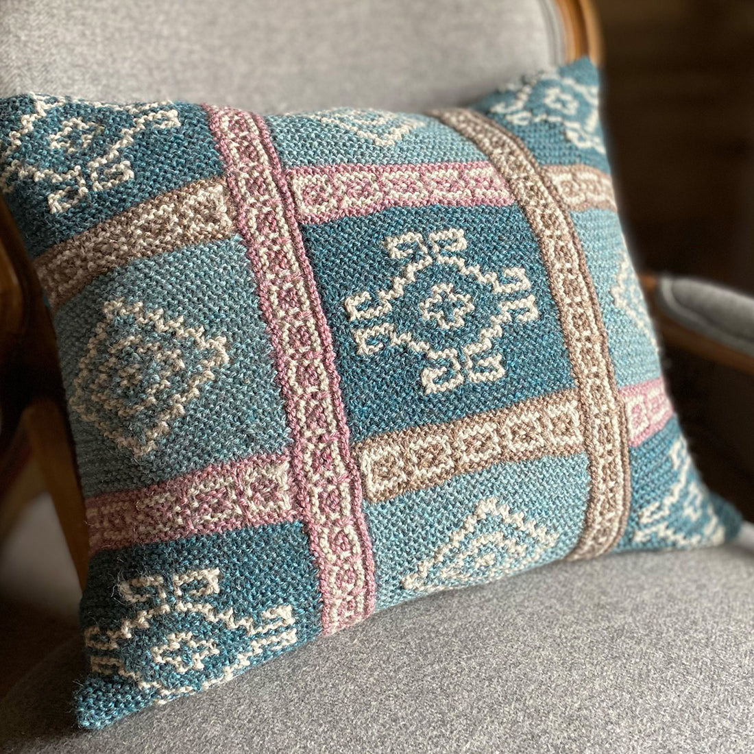 Mosaic Patch Cushion kit