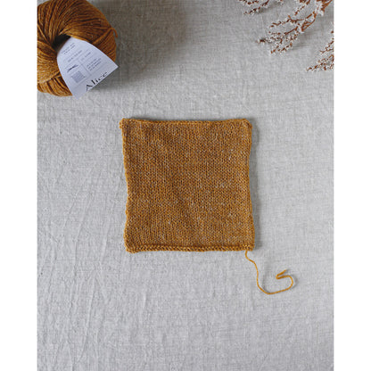 Alice Propolis swatch