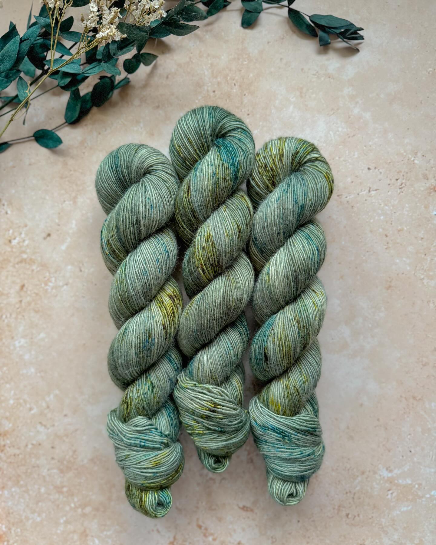 Hand-dyed BFL Fingering