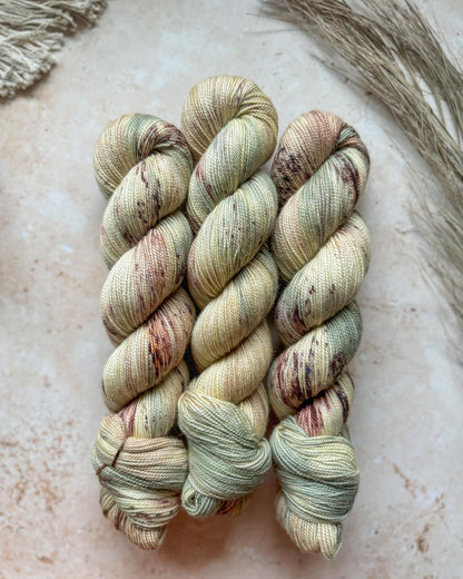 Hand-dyed BFL Fingering