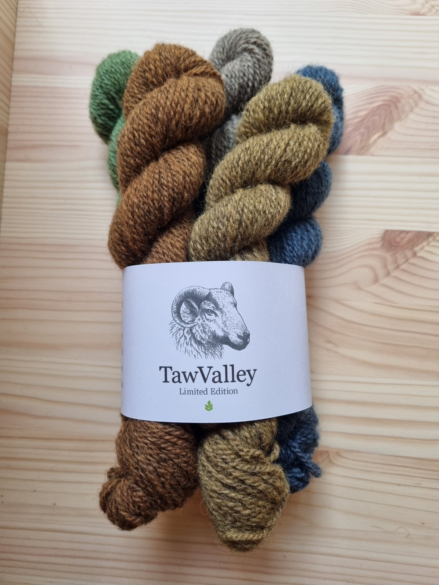 Natural dyed 4-ply mini skein sets